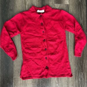 Valerie Stevens’s petite small 100% merino wool button up sweater color red